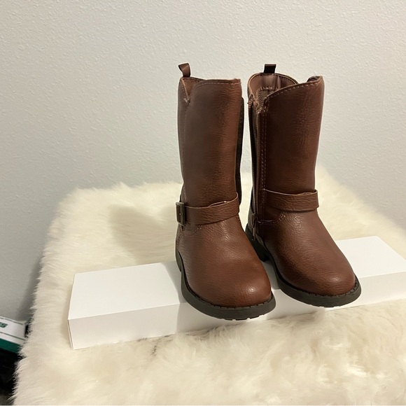 Rich brown baby boots - Picture 5 of 8